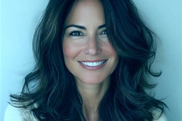 Avery, 34, a brunette dark-eyed middle eastern companion based in Glen Cairn. Offering A-Level, 69, Girlfriend Experience, Erotic Massage. Available for inca...