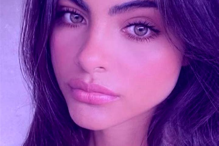 Avery, 34, a brunette green-eyed latina companion based in Ignace. Offering Striptease, Erotic Massage, BDSM, GFE, Duos. Available for incall and outcall, ov...