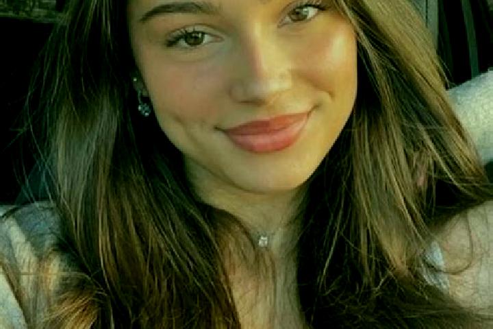 Avery, 34, a brunette hazel-eyed slavic companion based in Leens. Offering GFE, Duos, Prostate Massage. Available for incall and outcall, overnight bookings ...