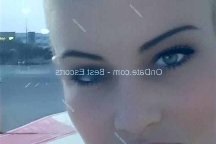 Avery, 34 — Escort in Bishopville, United States