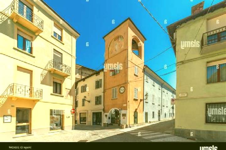 Avery, 34 — Escort in Chiusa di Pesio, Italy