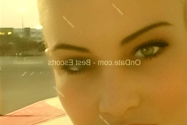 Avery, 34 — Escort in Dikou, China