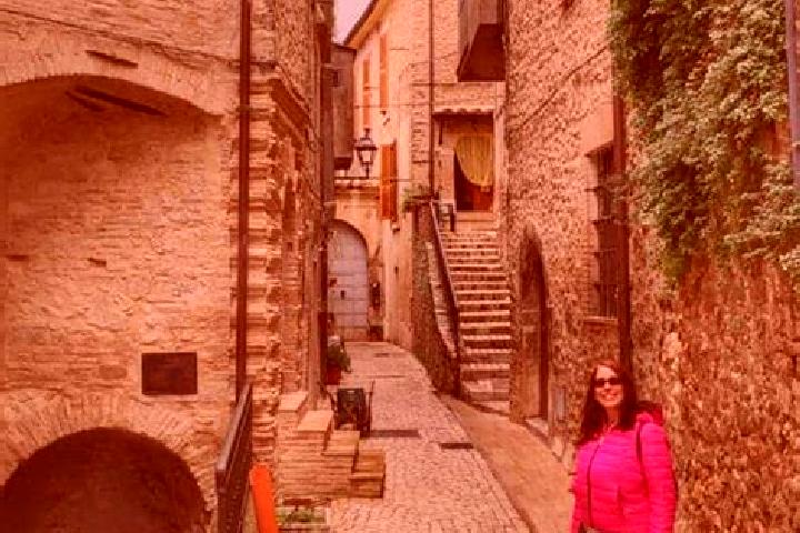 Avery, 34 — Escort in Roccantica, Italy