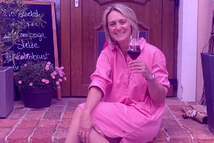 Avery, 34 — Escort in Voesendorf, Austria