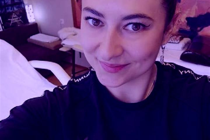 Avery, 35, a black grey-eyed mediterranean companion based in Vilamartin de Valdeorras. Offering BDSM, OWO, Fetish. Available for incall and outcall, day and...