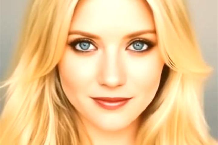 Avery, 35, a blonde amber-eyed indian companion based in Belluno. Offering Dinner Date, Overnight, CIM, Couples, A-Level. Available for incall and outcall, d...