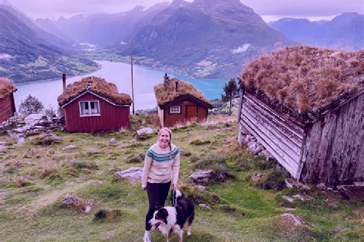 Avery, 35 — Escort in Leinesfjorden, Norway