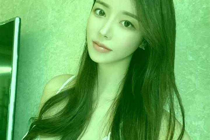 Avery, 35 — Escort in Zhangtan, China