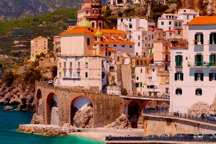 Avery, 36 — Escort in Denice, Italy