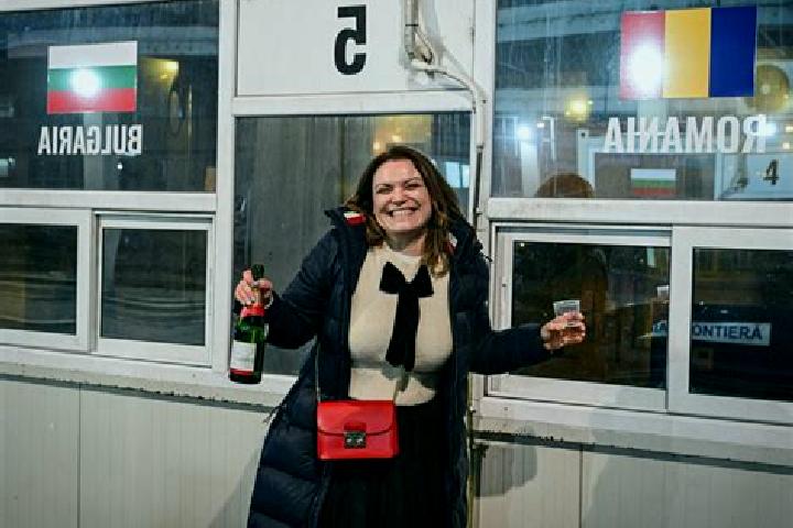 Avery, 36 — Escort in Draghiceni, Romania