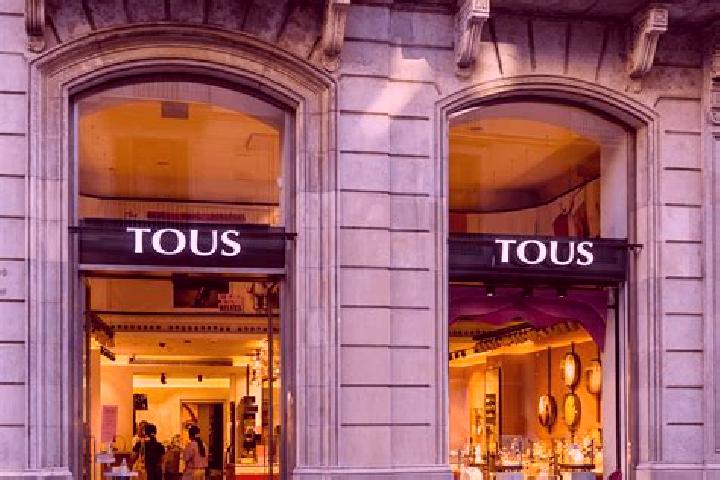 Avery, 36 — Escort in Tous, Spain