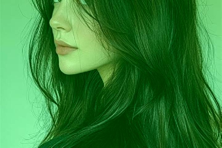 Avery, 37, a auburn grey-eyed asian companion based in Lochen. Offering A-Level, Prostate Massage, CIM, Couples, OWO. Available for incall and outcall, overn...