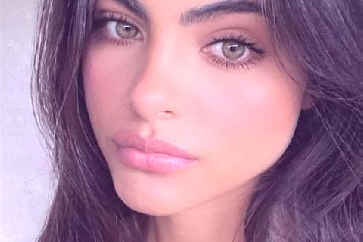 Avery, 37, a brunette amber-eyed indian companion based in Heinkenborstel. Offering Domination, Striptease, Dinner Date, Roleplay, 69. Available for incall a...
