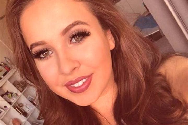 Avery, 37, a chestnut green-eyed slavic companion based in Harsum. Offering Striptease, Overnight, Fetish, CIM, Erotic Massage. Available for incall and outc...