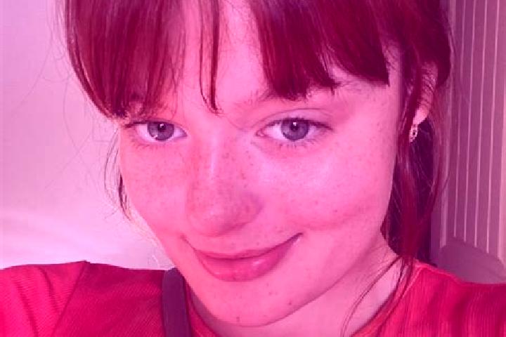Avery, 37, a red green-eyed european companion based in Babugarh. Offering OWO, Dinner Date, Party Girl, Roleplay. Available for incall and outcall, day and ...