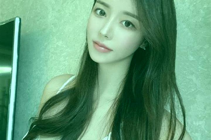 Avery, 37 — Escort in Longbei, China