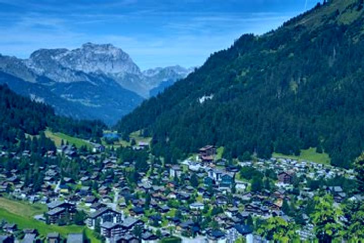 Avery, 37 — Escort in Morgins, Switzerland