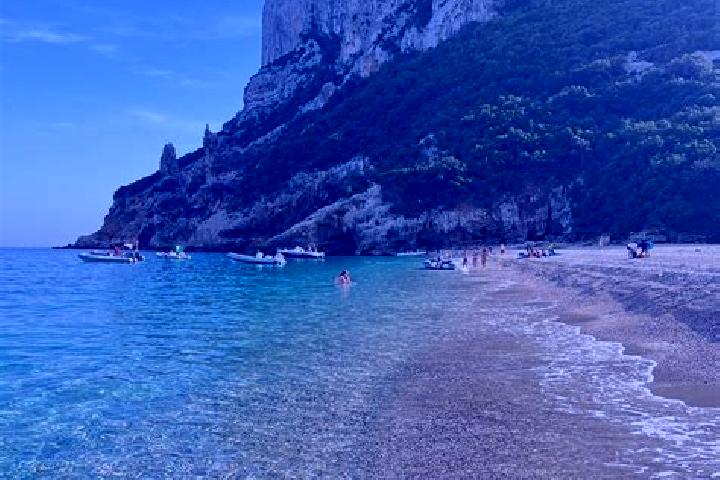Avery, 37 — Escort in Sardinia, Greece