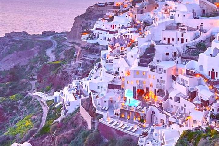 Avery, 37 — Escort in Thrapsanon, Greece