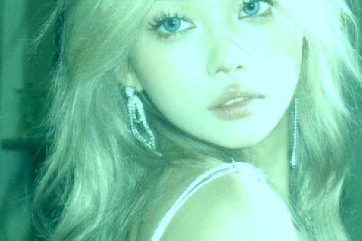 Avery, 38, a blonde grey-eyed asian companion based in Raben Steinfeld. Offering Tantra. Available for incall and outcall, overnight bookings available.