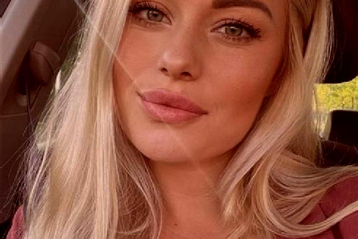 Avery, 38, a blonde hazel-eyed asian companion based in Fuschl am See. Offering Fetish, Overnight, Striptease. Available for incall and outcall, day and even...