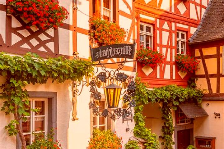 Avery, 38 — Escort in Dumpelfeld, Germany
