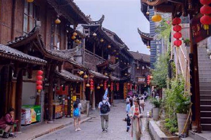 Avery, 38 — Escort in Guankou, China