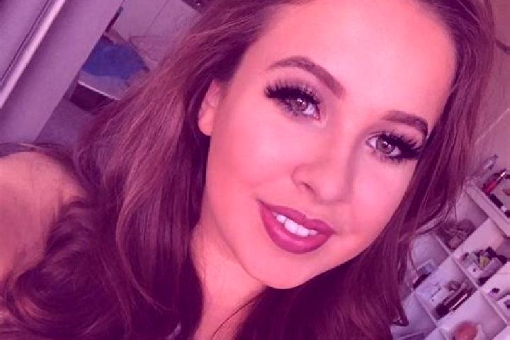 Avery, 39, a auburn brown-eyed middle eastern companion based in Barnetby le Wold. Offering Party Girl, Prostate Massage, Fetish, GFE. Available for incall a...