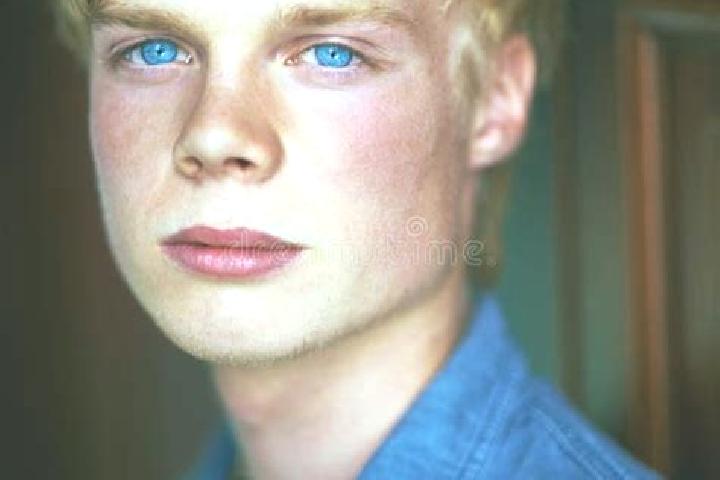 Avery, 39, a blonde blue-eyed ebony companion based in Kardzhin. Offering A-Level, Overnight, Party Girl, OWO, Tantra. Available for incall and outcall, over...