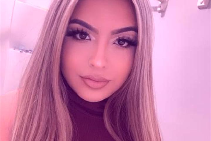 Avery, 39, a blonde brown-eyed latina companion based in Zelesice. Offering Overnight, Duos, Deep French Kissing, Erotic Massage. Available for incall and ou...