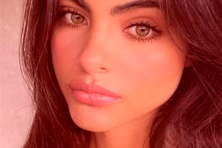 Avery, 39, a brunette brown-eyed indian companion based in Lampertsloch. Offering BDSM, Duos, Striptease, Tantra. Available for incall and outcall, overnight...