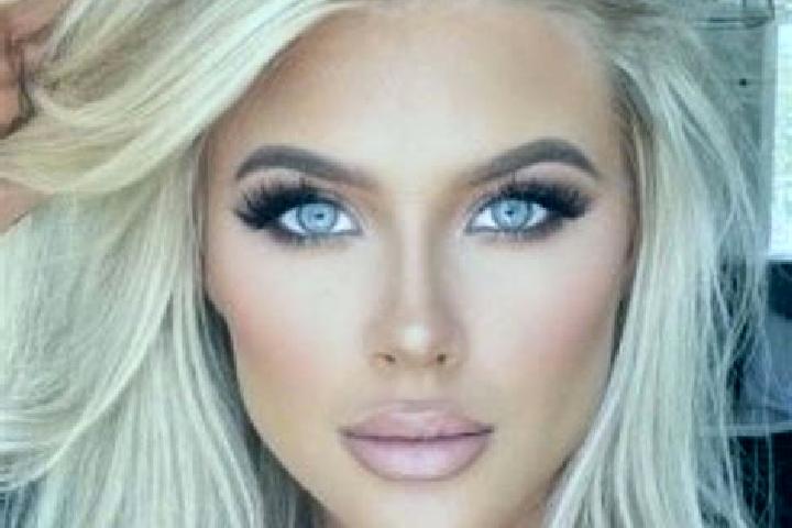 Avery, 39, a platinum blonde hazel-eyed middle eastern companion based in Saint-Victor-la-Coste. Offering Overnight, Party Girl, Erotic Massage, Tantra, Girl...