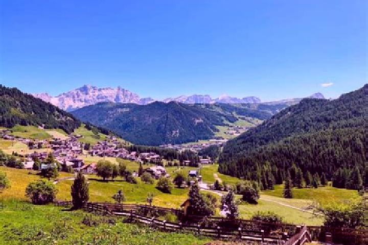 Avery, 39 — Escort in Corvara in Badia, Italy