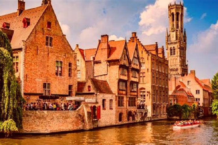 Avery, 39 — Escort in Harre, Belgium
