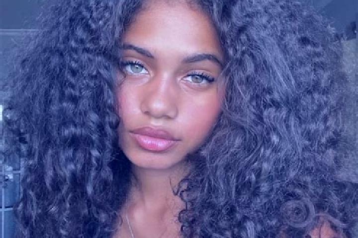 Chloe, 20, a auburn blue-eyed ebony companion based in Ojos. Offering Massage, Erotic Massage, GFE, Striptease. Available for incall and outcall, day and eve...