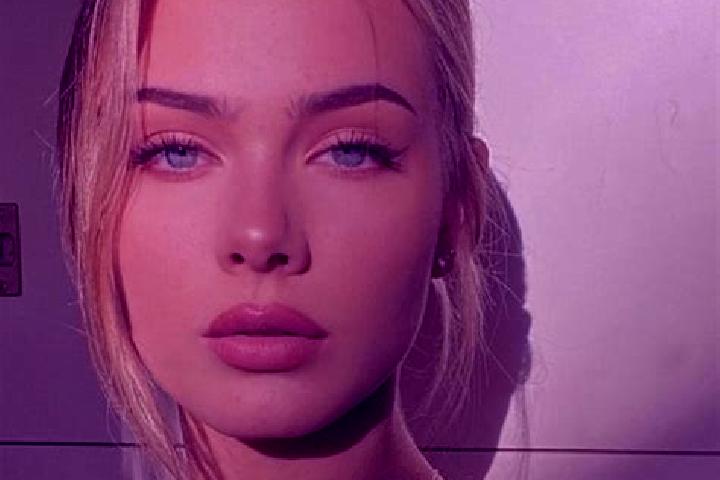 Chloe, 20, a blonde dark-eyed european companion based in Thanjavur. Offering Massage, Domination, Dinner Date. Available for incall and outcall, day and eve...