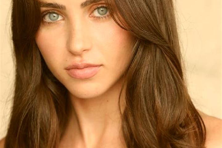 Chloe, 20, a brunette brown-eyed mediterranean companion based in La Villita. Offering A-Level, Striptease, Duos. Available for incall and outcall, day and e...