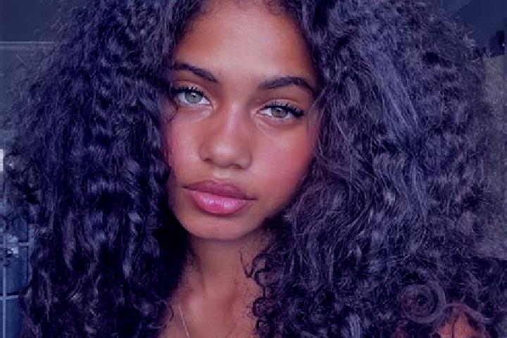 Chloe, 20, a red blue-eyed ebony companion based in Artyk. Offering Roleplay, BDSM, Deep French Kissing. Available for incall and outcall, day and evening da...