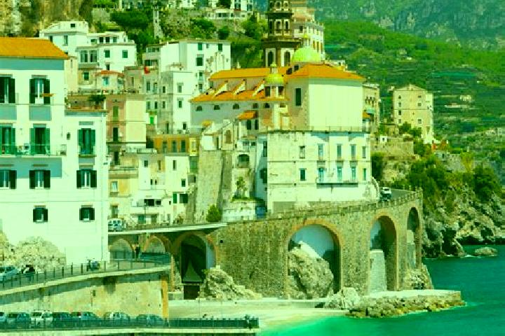 Chloe, 20 — Escort in Bova, Italy