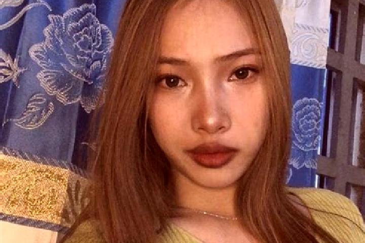 Chloe, 20 — Escort in Koun Mom, Cambodia