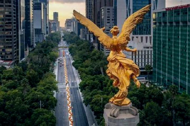 Chloe, 20 — Escort in La Ciudad, Mexico