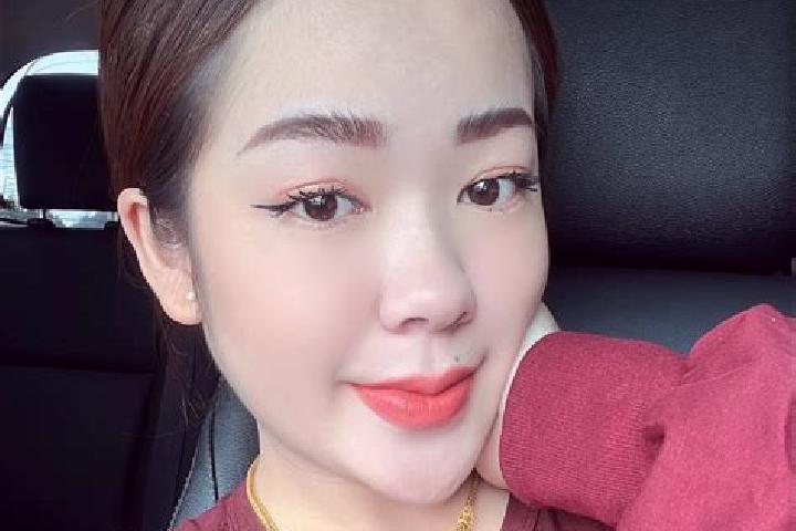 Chloe, 20 — Escort in Muang Kasi, Laos
