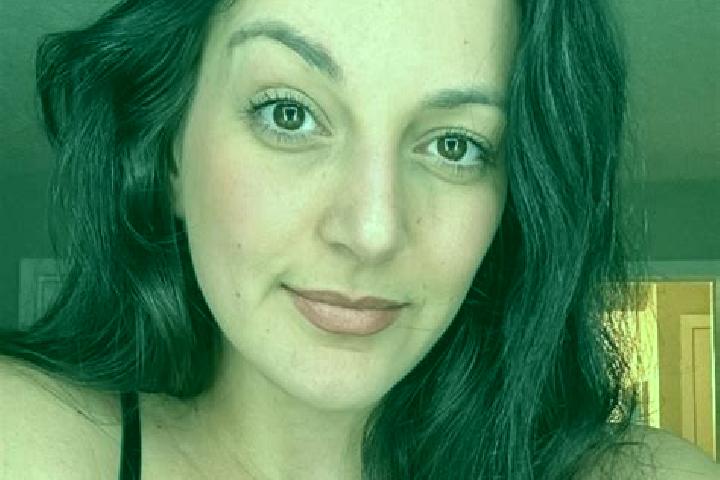 Chloe, 20 — Escort in Muniz, United States