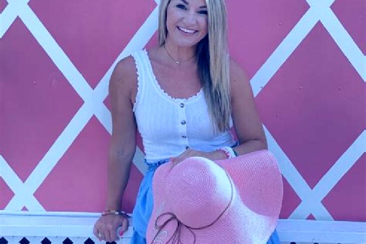 Chloe, 20 — Escort in Sanata Lucia, Mexico