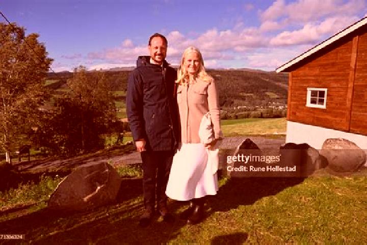 Chloe, 20 — Escort in Storen, Norway