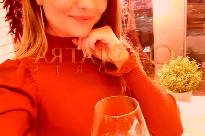 Chloe, 21, a auburn amber-eyed caribbean companion based in Olur. Offering Dinner Date, Tantra, OWO, Domination. Available for incall and outcall, day and ev...