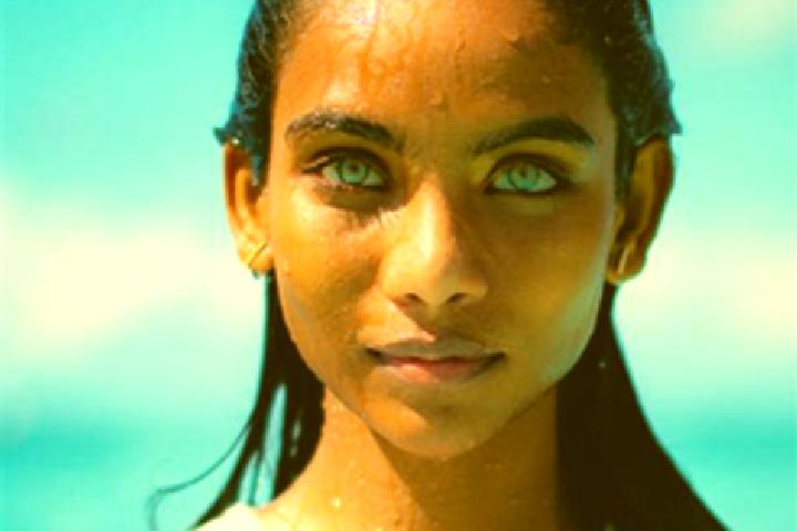 Chloe, 21, a auburn blue-eyed indian companion based in Jiangcun. Offering Erotic Massage, Tantra, Travel Companion, Duos. Available for incall and outcall, ...