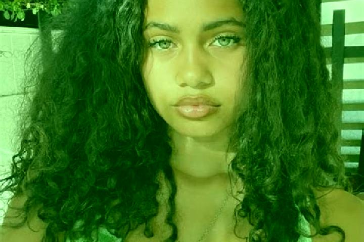 Chloe, 21, a auburn green-eyed mixed companion based in Chateauneuf-le-Rouge. Offering A-Level, GFE, Duos, Prostate Massage. Available for incall and outcall...