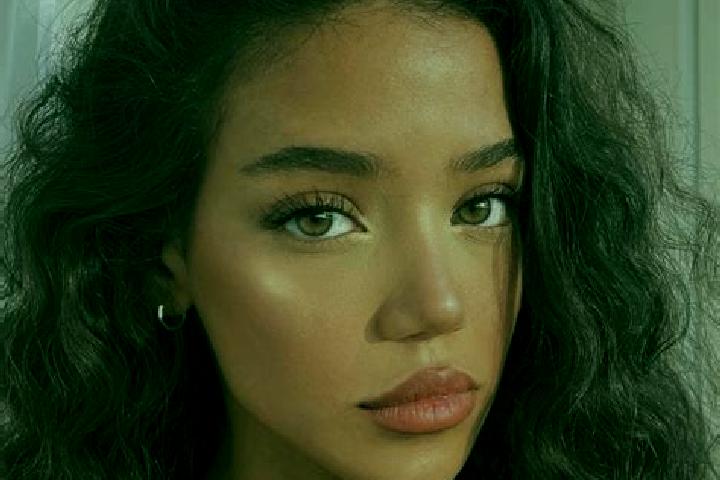 Chloe, 21, a black brown-eyed european companion based in Ban Houayxay. Offering Girlfriend Experience, Fetish. Available for incall and outcall, day and eve...