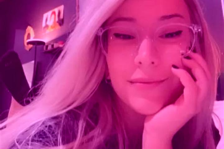 Chloe, 21, a blonde grey-eyed asian companion based in Santo Nino. Offering CIM, Couples, OWO. Available for incall and outcall, day and evening dates.